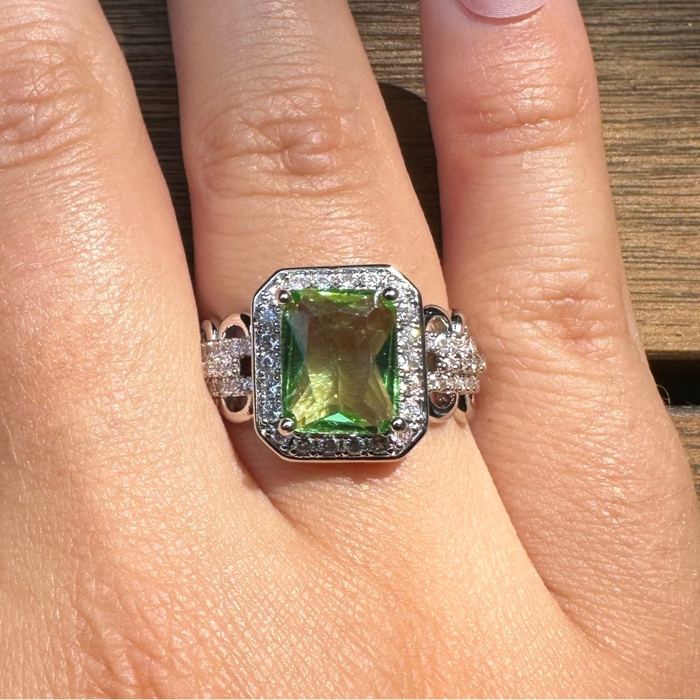 Luxe Green Sapphire Sterling Silver 925 Ring